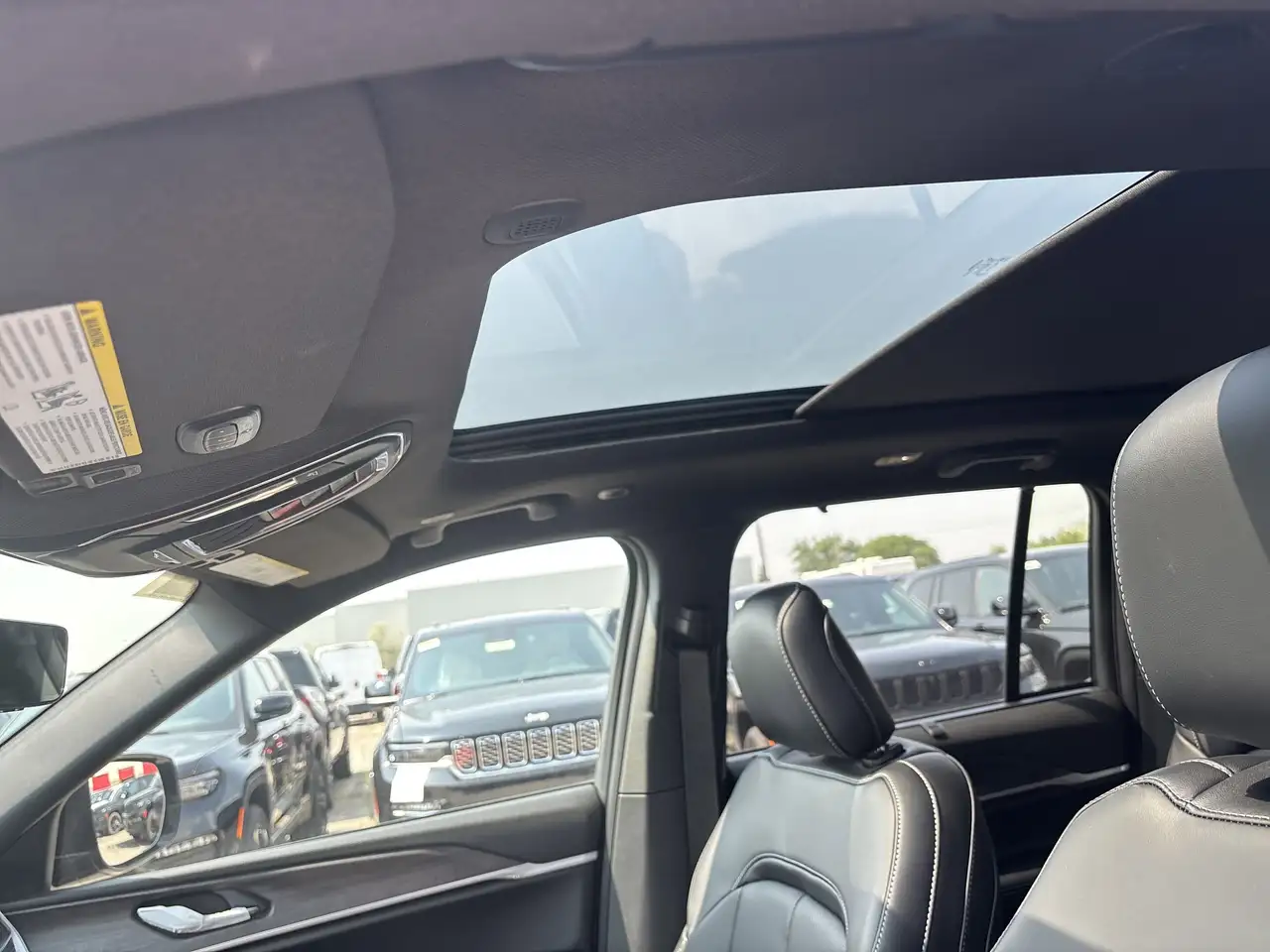 Jeep Grand Cherokee photo Jeep Grand Cherokee