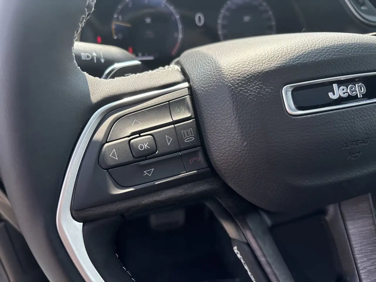 Jeep Grand Cherokee photo Jeep Grand Cherokee