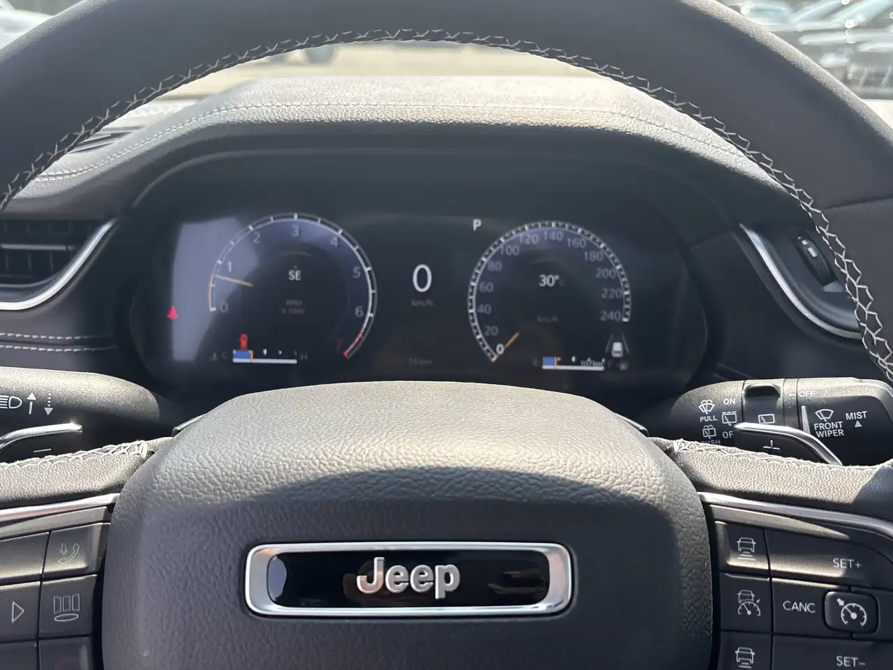Jeep Grand Cherokee photo Jeep Grand Cherokee