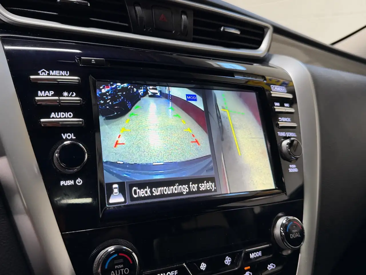 Nissan Murano снимка Nissan Murano