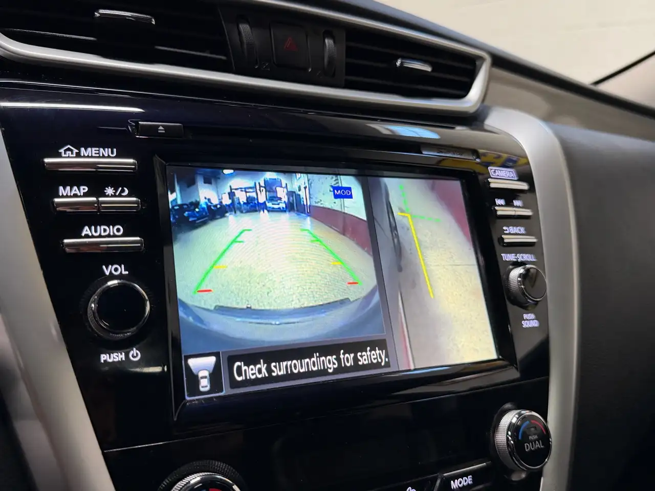 Nissan Murano снимка Nissan Murano