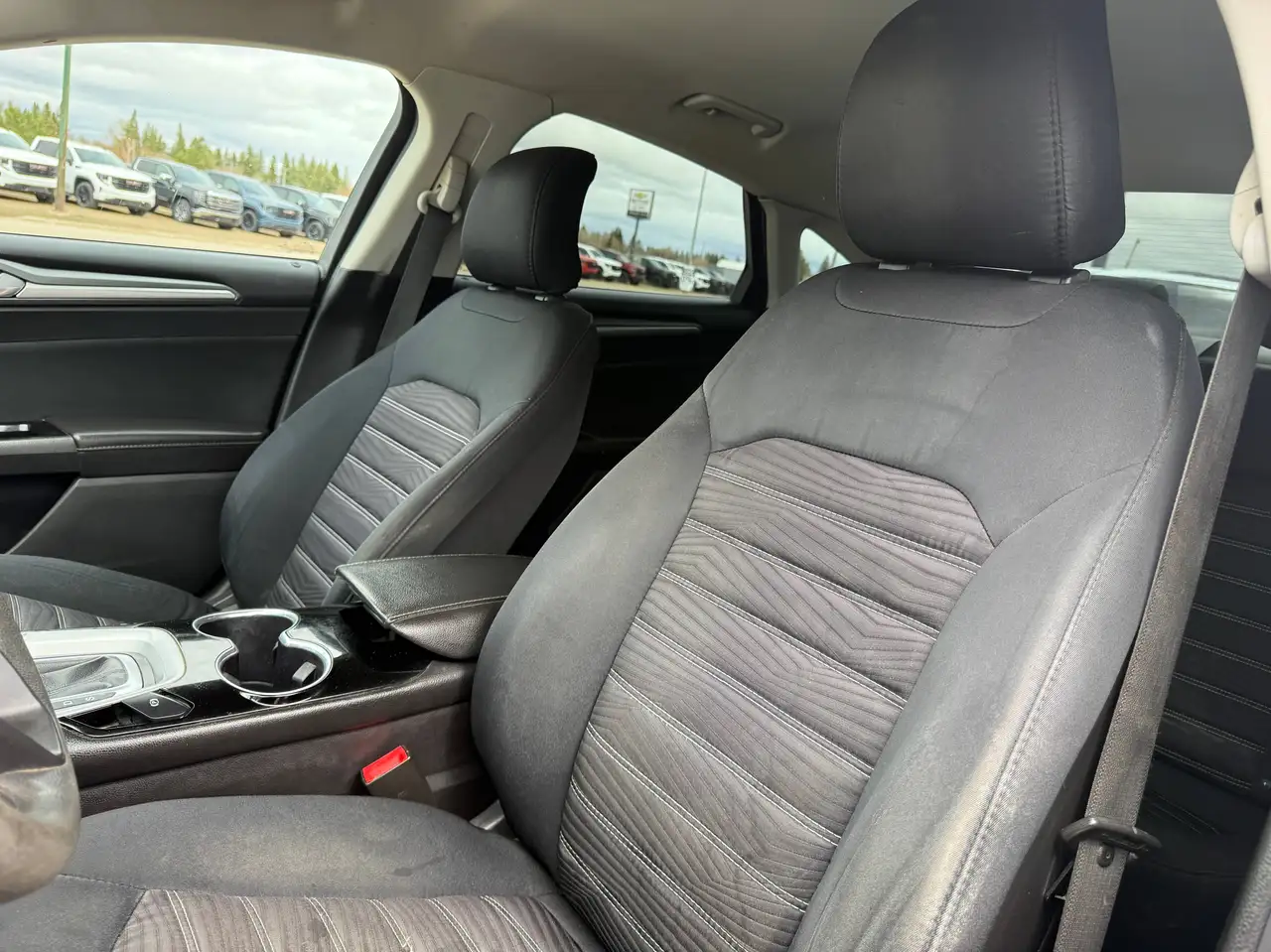 Ford Fusion photo Ford Fusion