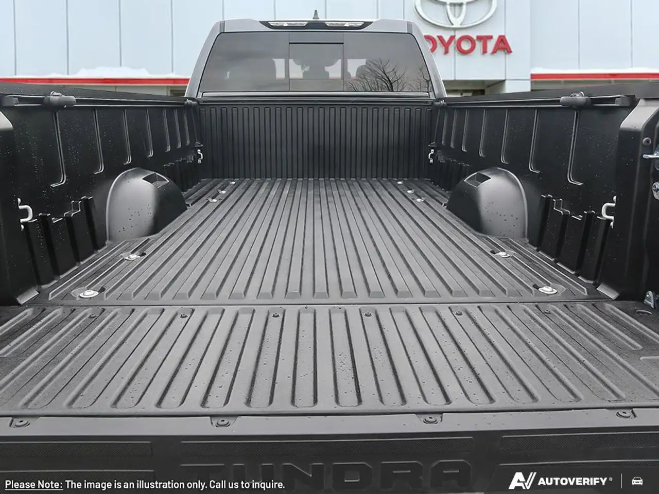 Toyota Tundra снимка Toyota Tundra