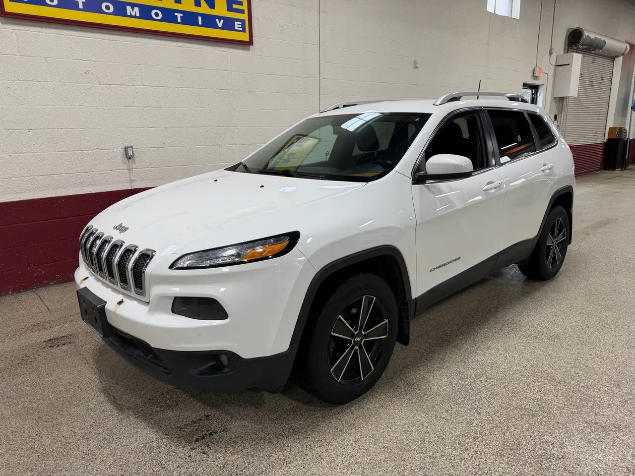 Jeep Cherokee photo Jeep Cherokee