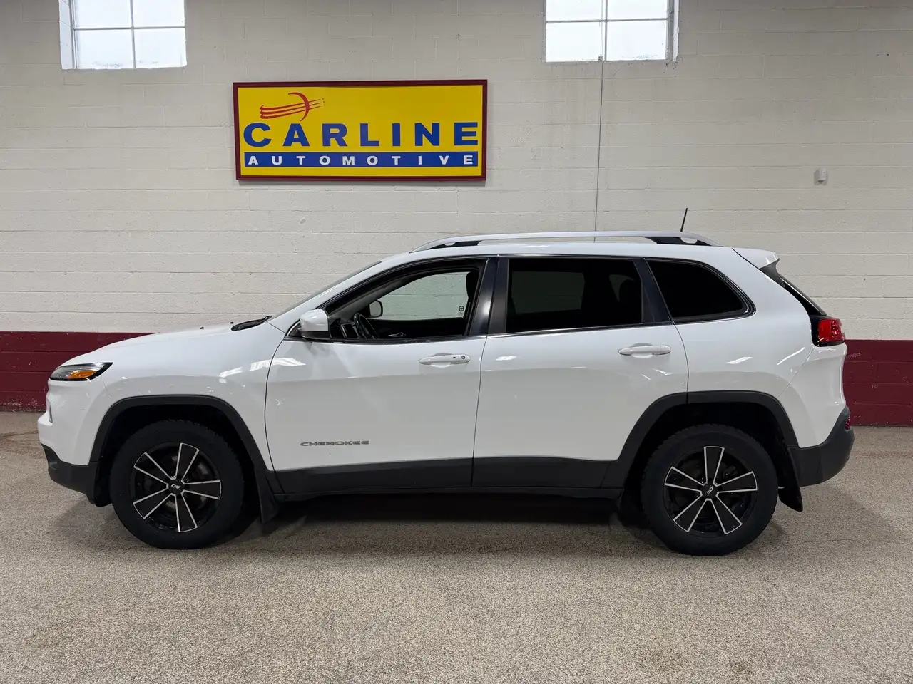 Jeep Cherokee photo Jeep Cherokee