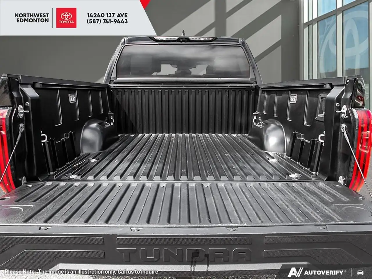 Toyota Tundra снимка Toyota Tundra