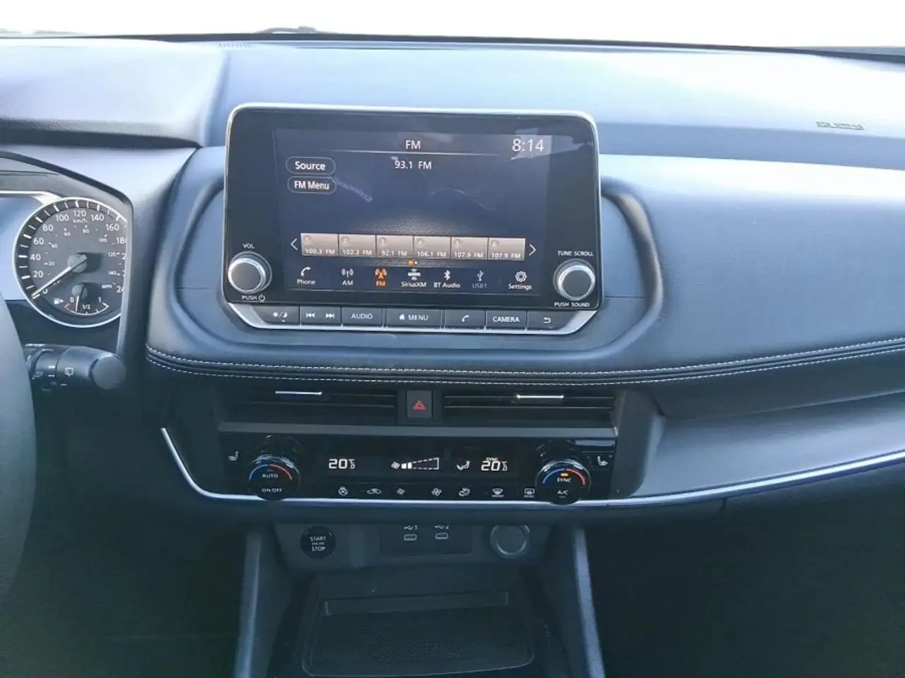 Nissan Rogue photo Nissan Rogue
