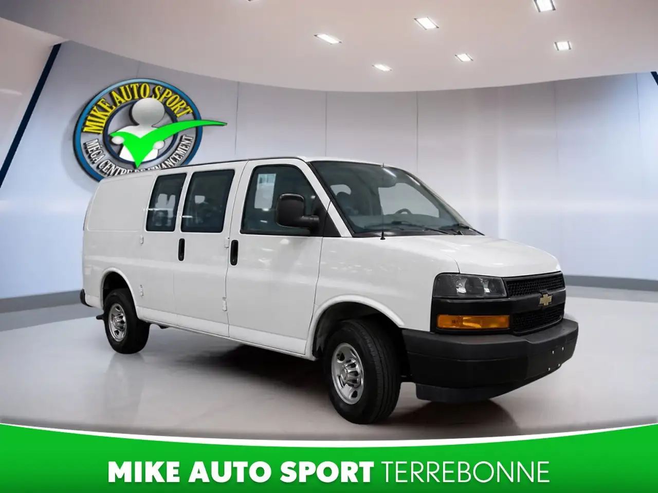 2023 Chevrolet Express 2500