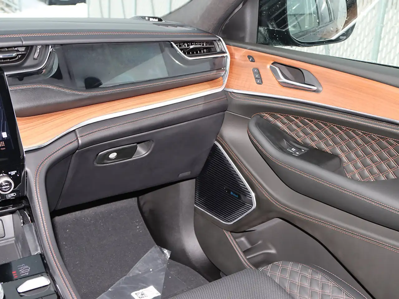 Jeep Grand Cherokee photo Jeep Grand Cherokee