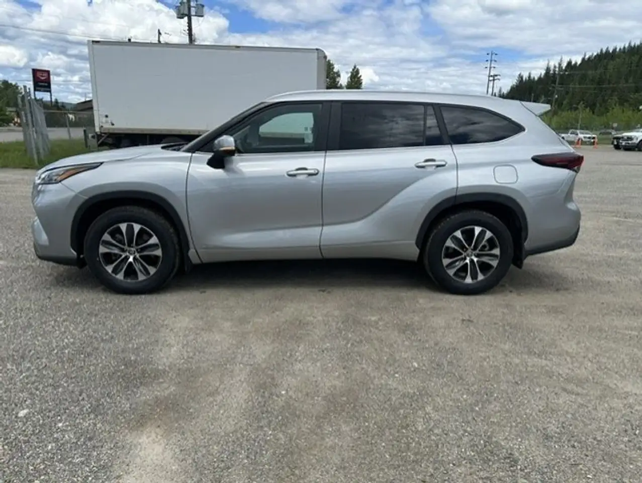 Toyota Highlander photo Toyota Highlander