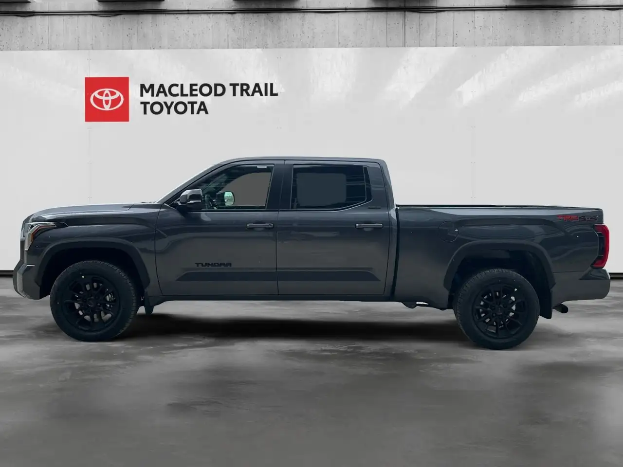 Toyota Tundra снимка Toyota Tundra