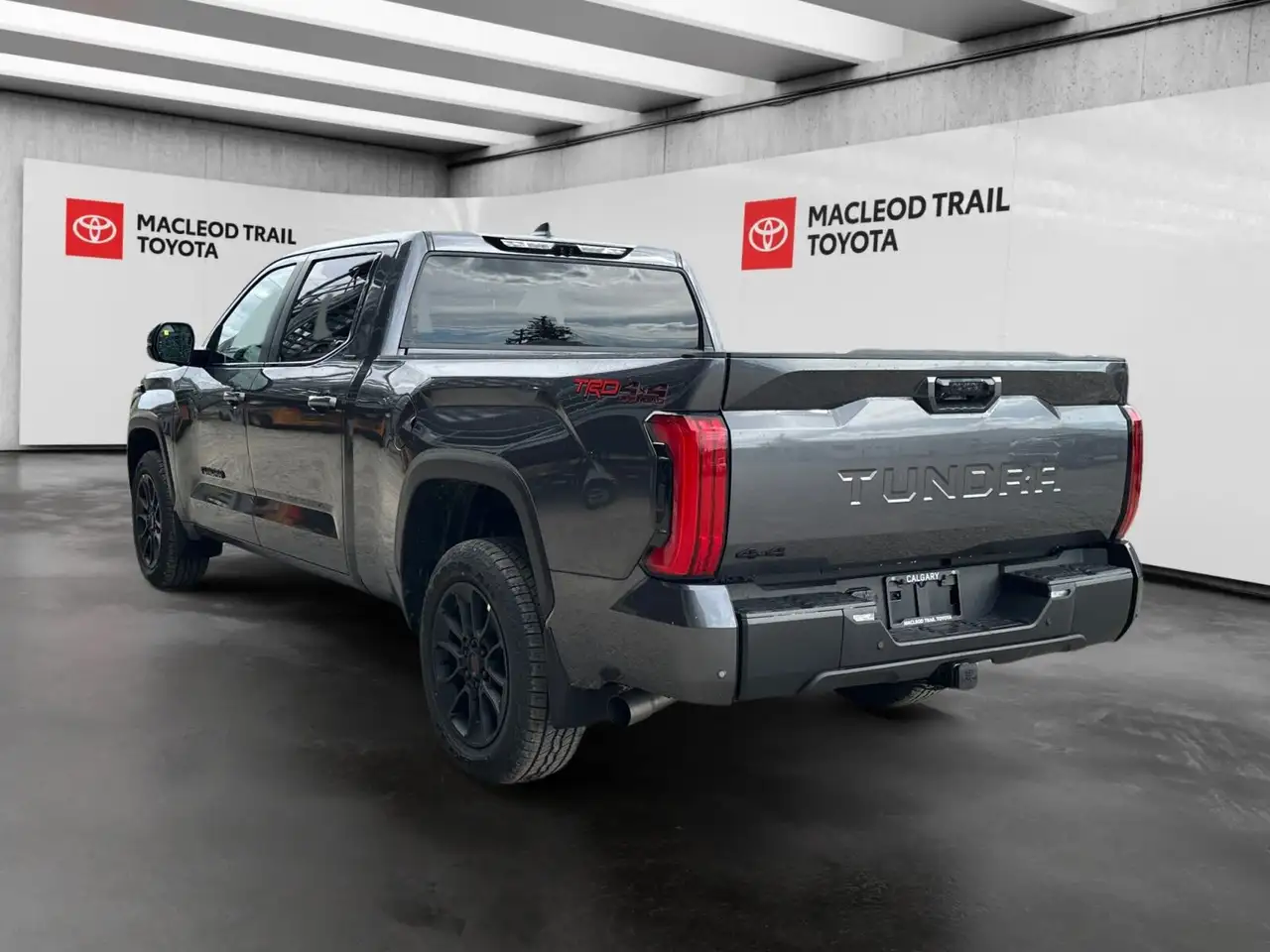 Toyota Tundra снимка Toyota Tundra