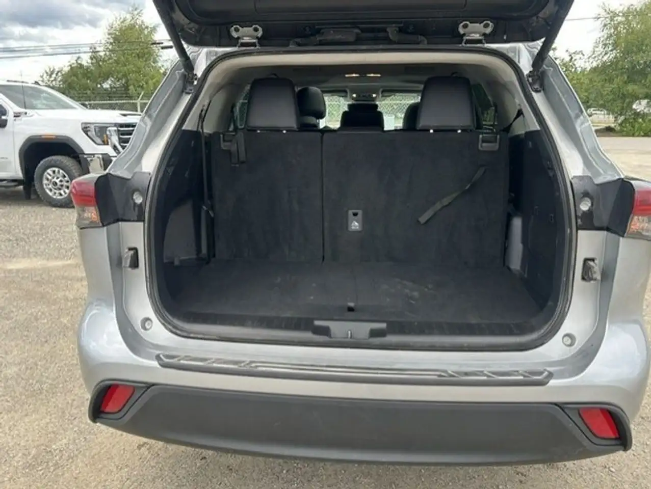 Toyota Highlander photo Toyota Highlander