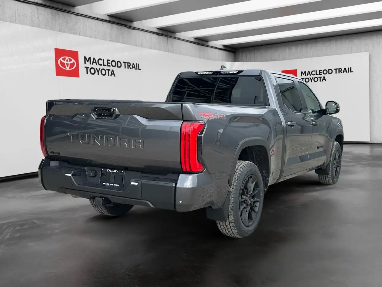 Toyota Tundra снимка Toyota Tundra