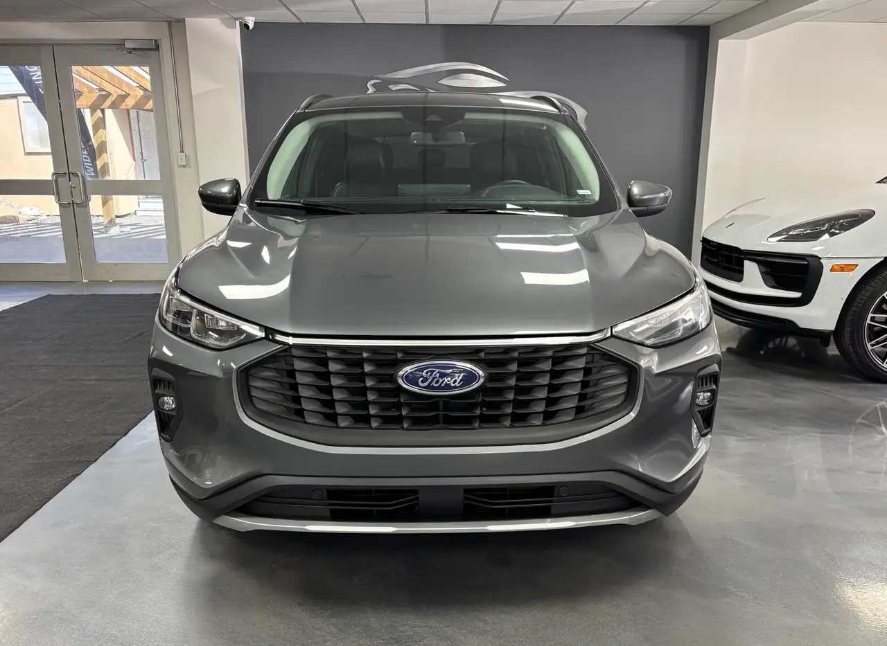 Ford Escape снимка Ford Escape