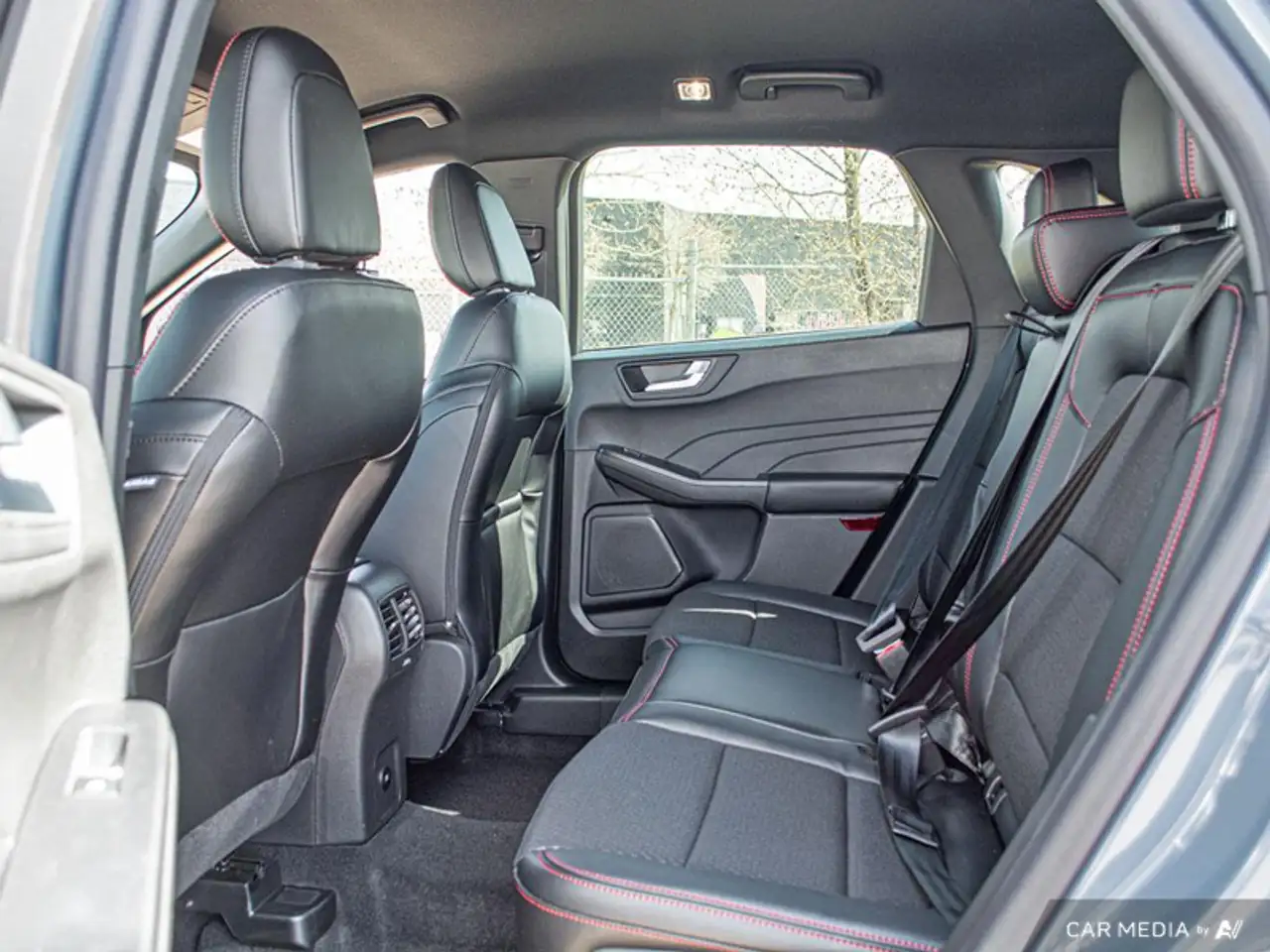 Ford Escape photo Ford Escape