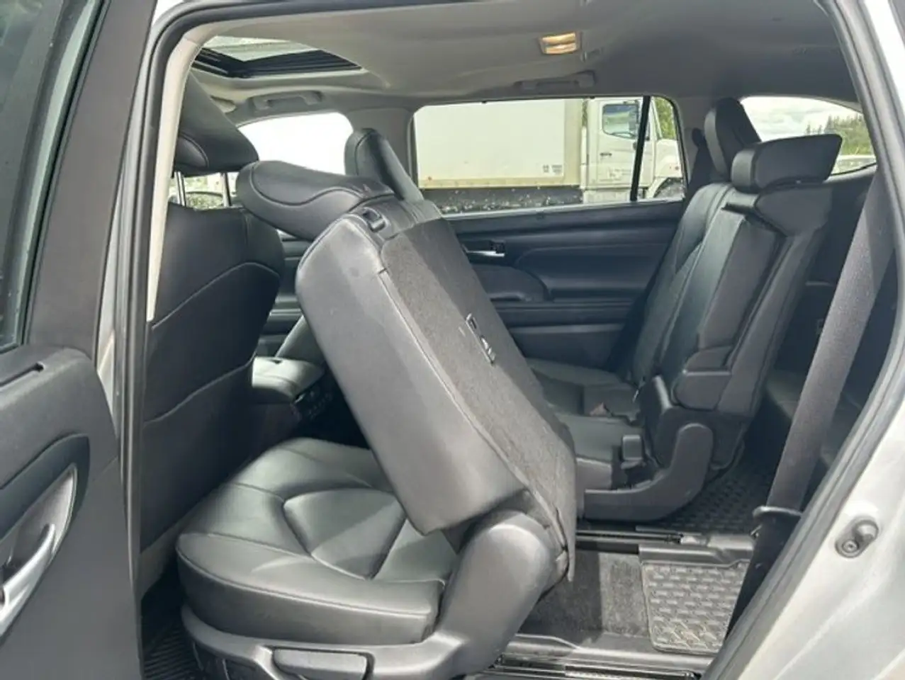 Toyota Highlander photo Toyota Highlander
