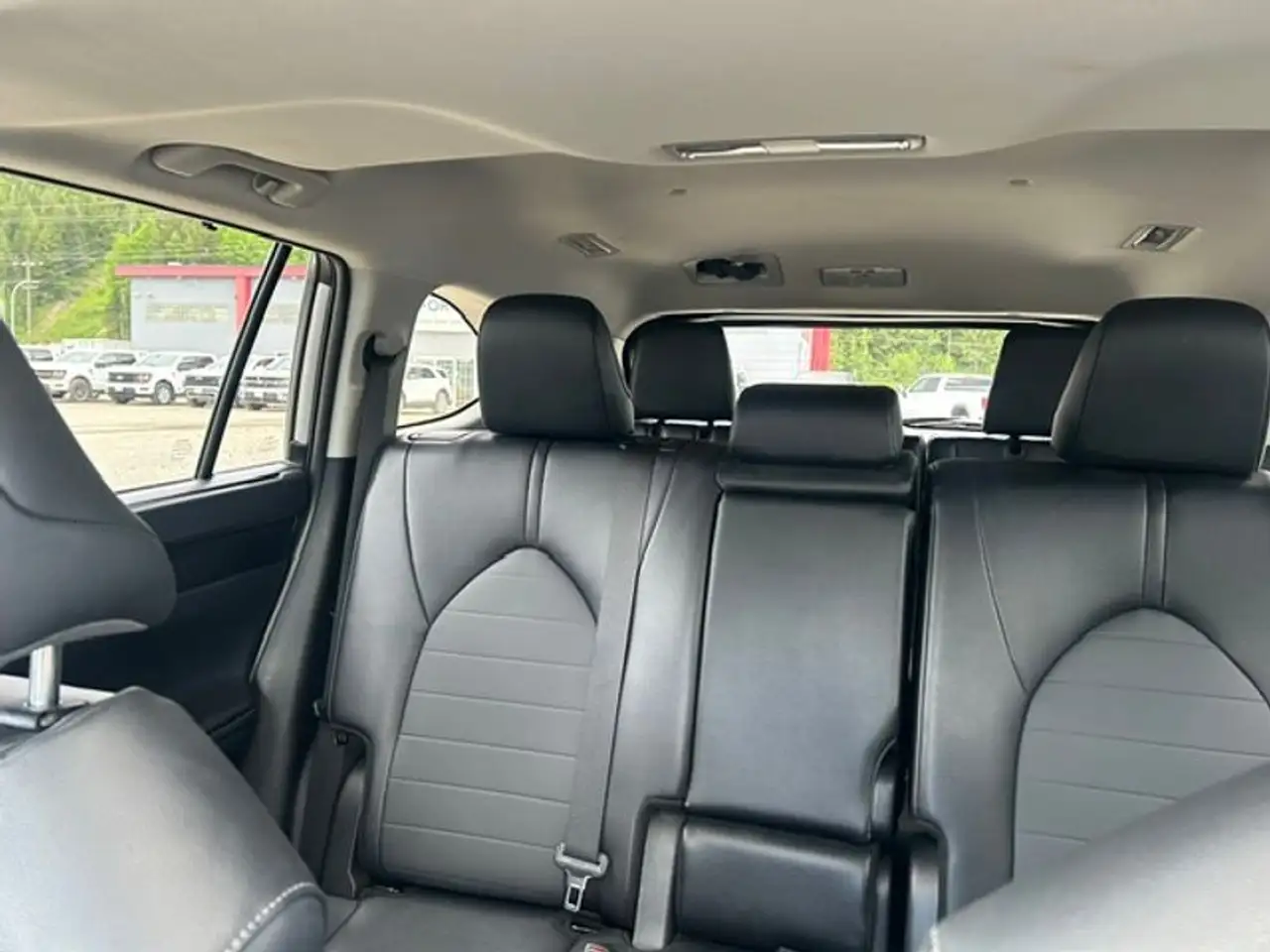 Toyota Highlander photo Toyota Highlander