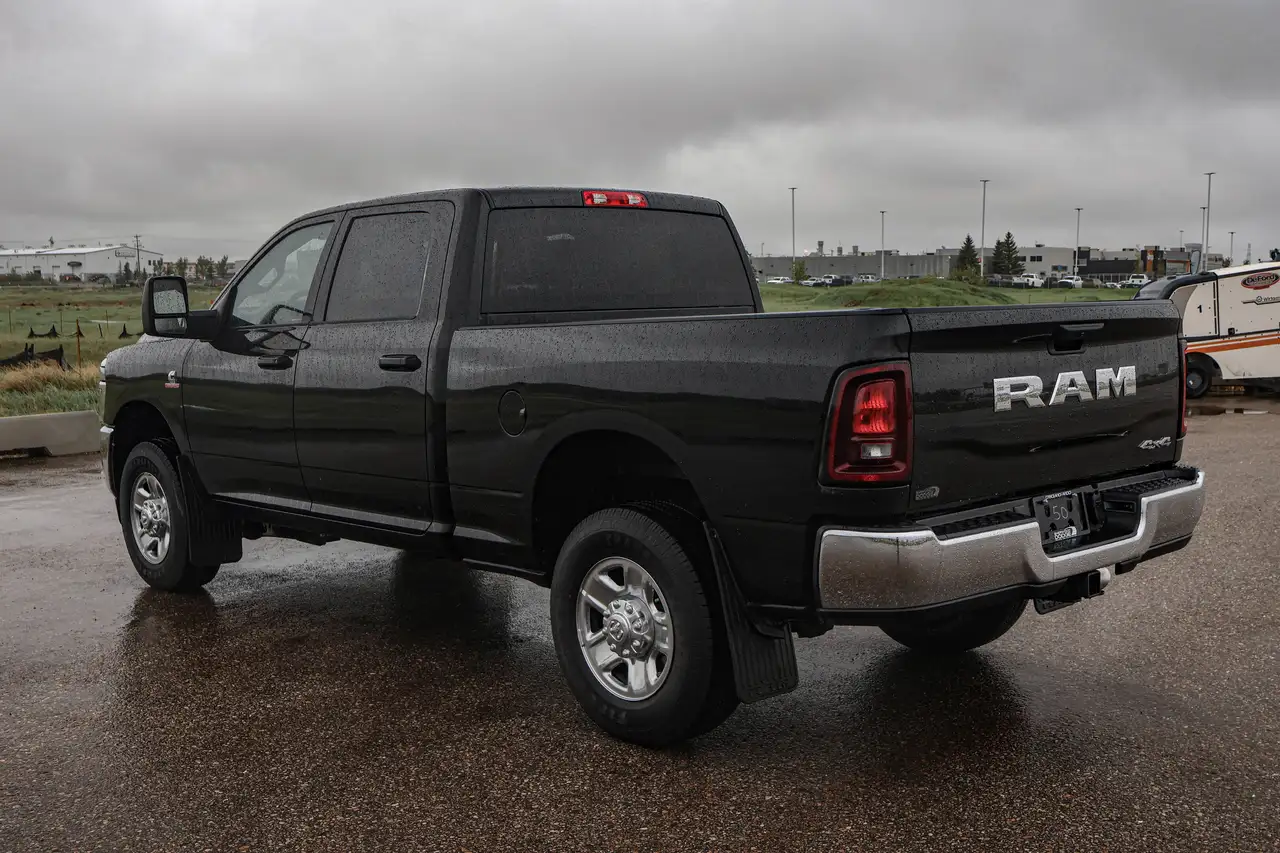 RAM 3500 снимка RAM 3500