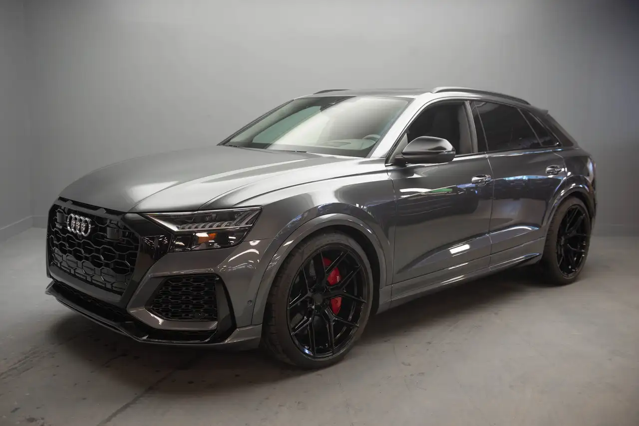 2023 Audi RS Q8 photo 2023 Audi RS Q8