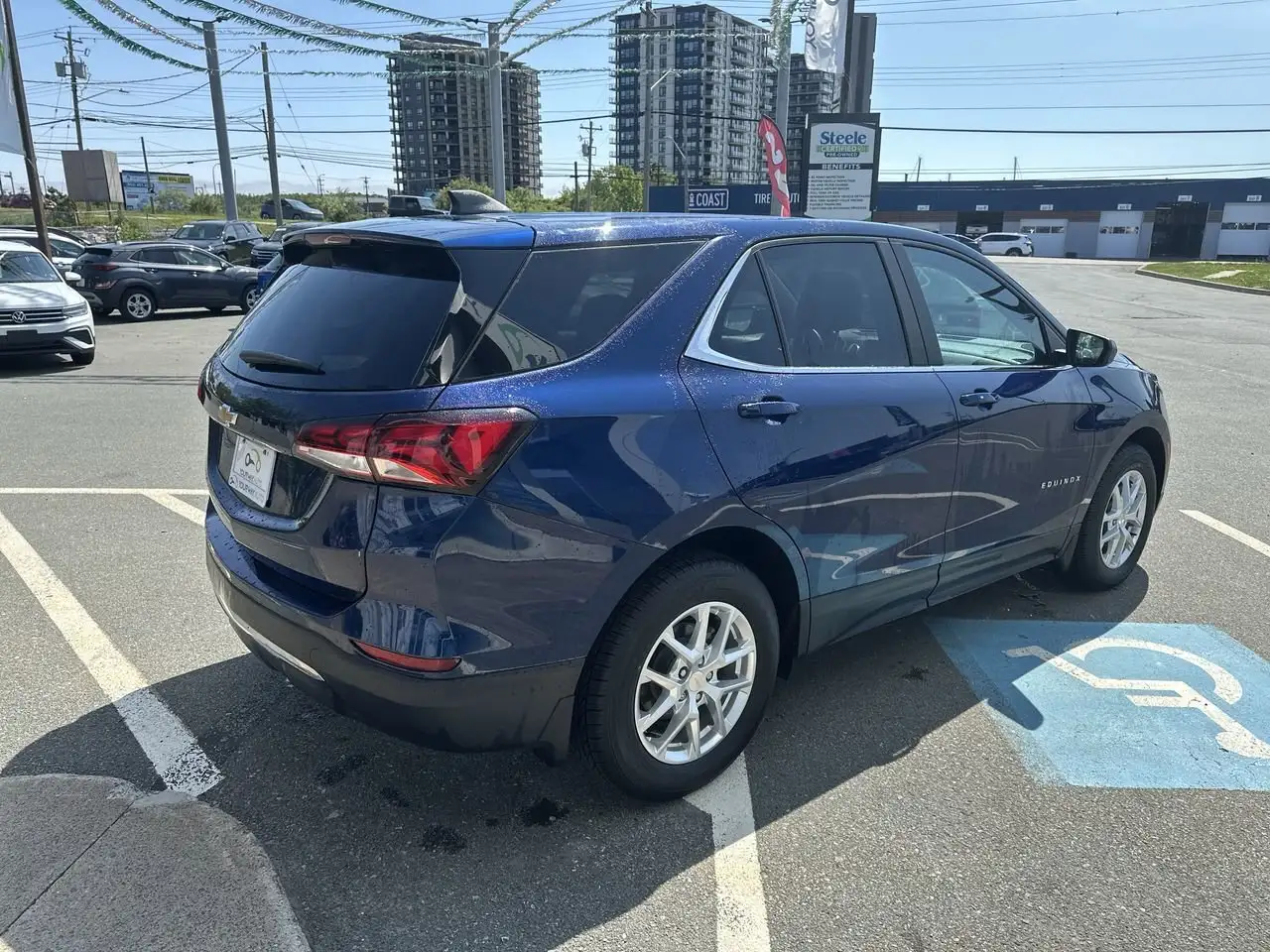 Chevrolet Equinox photo Chevrolet Equinox