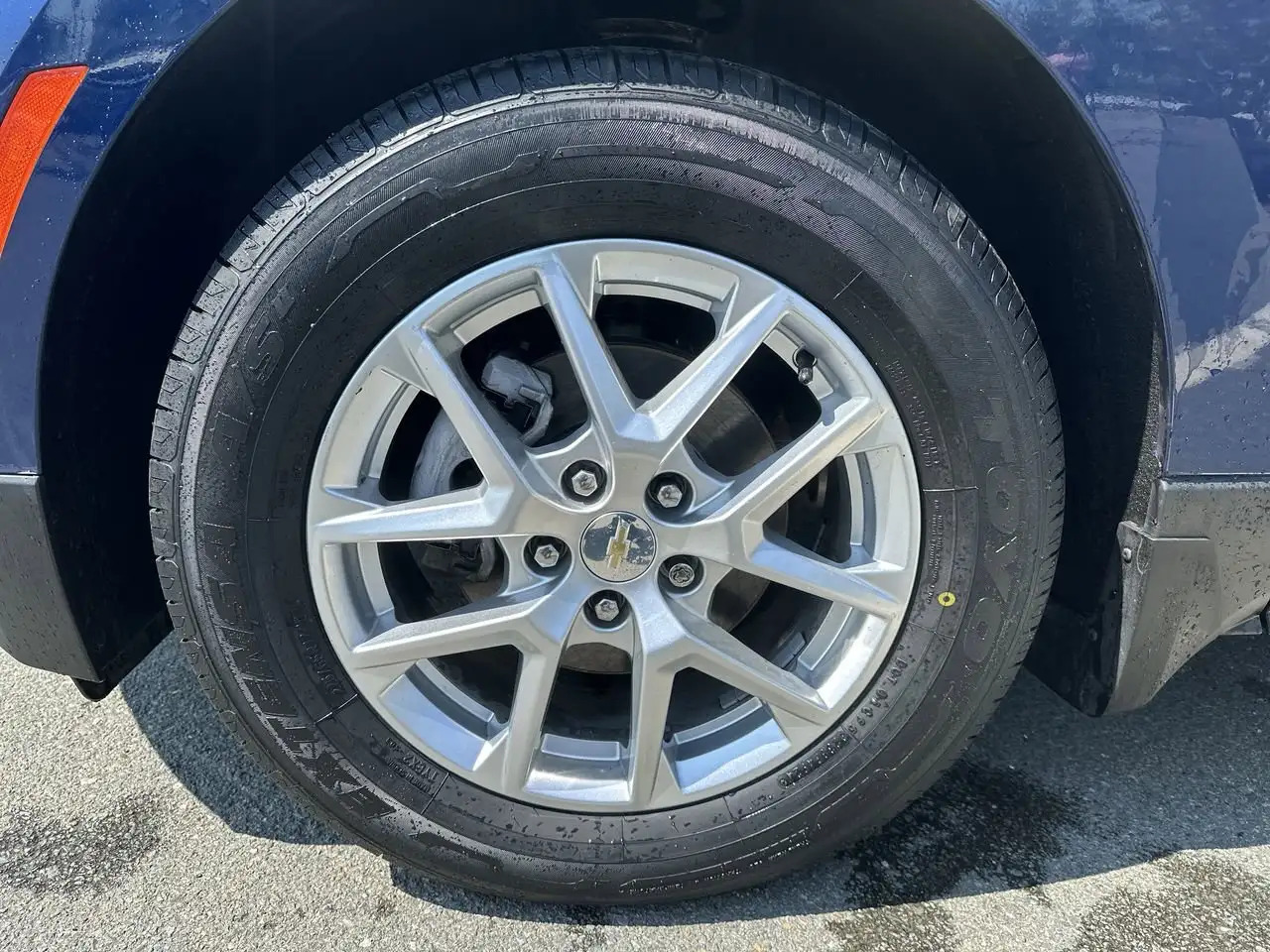 Chevrolet Equinox photo Chevrolet Equinox