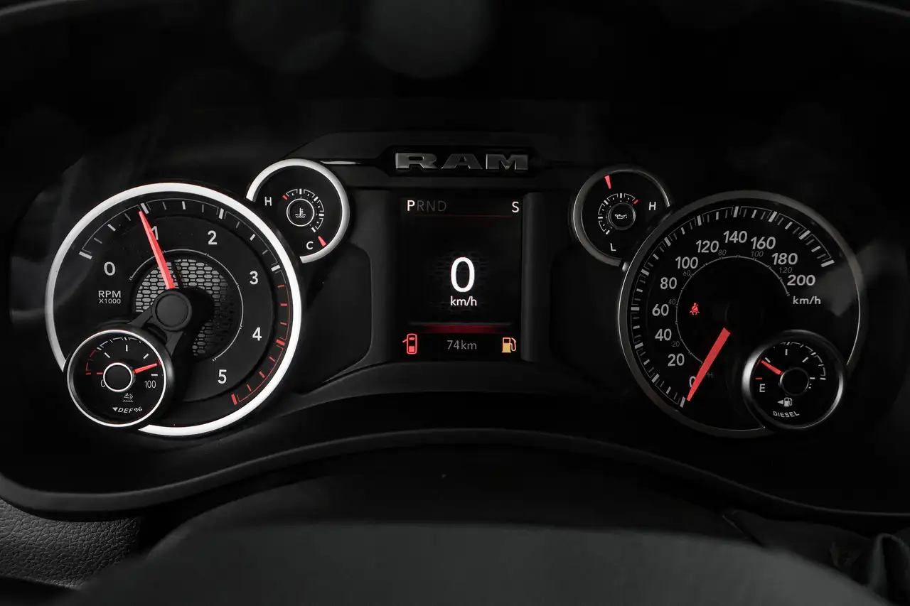 RAM 3500 снимка RAM 3500
