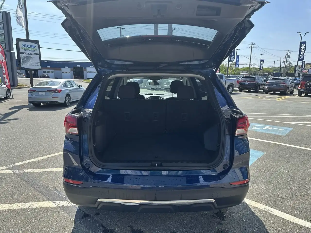Chevrolet Equinox photo Chevrolet Equinox