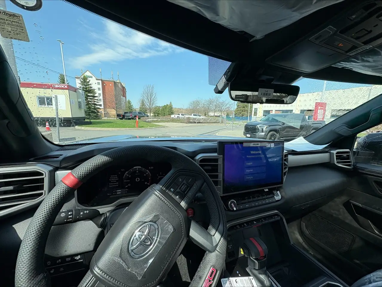 Toyota Tundra снимка Toyota Tundra