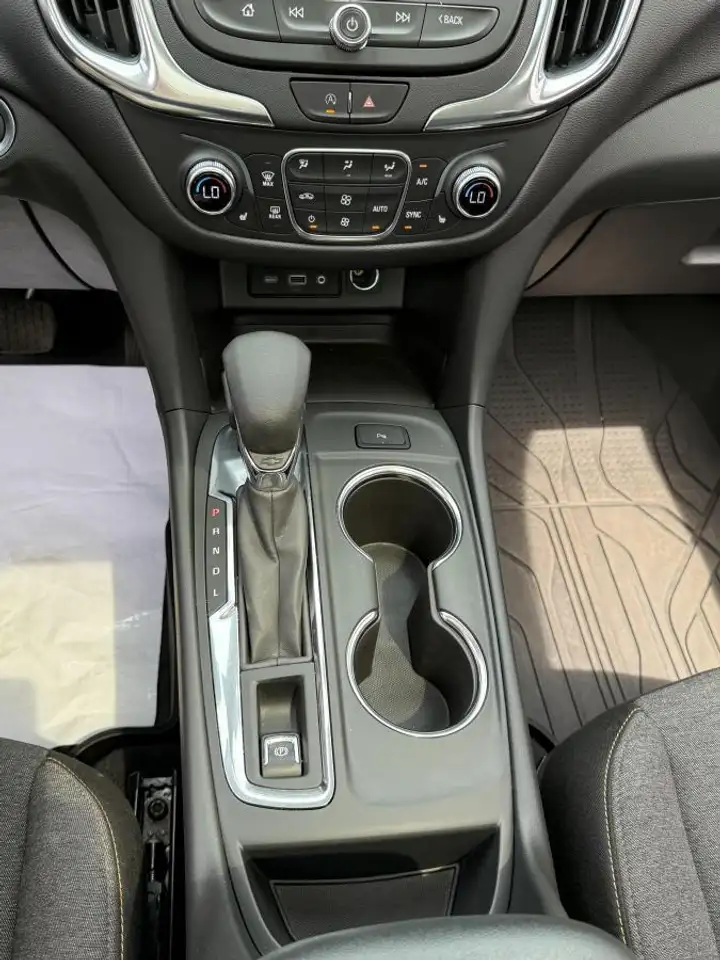 Chevrolet Equinox снимка Chevrolet Equinox