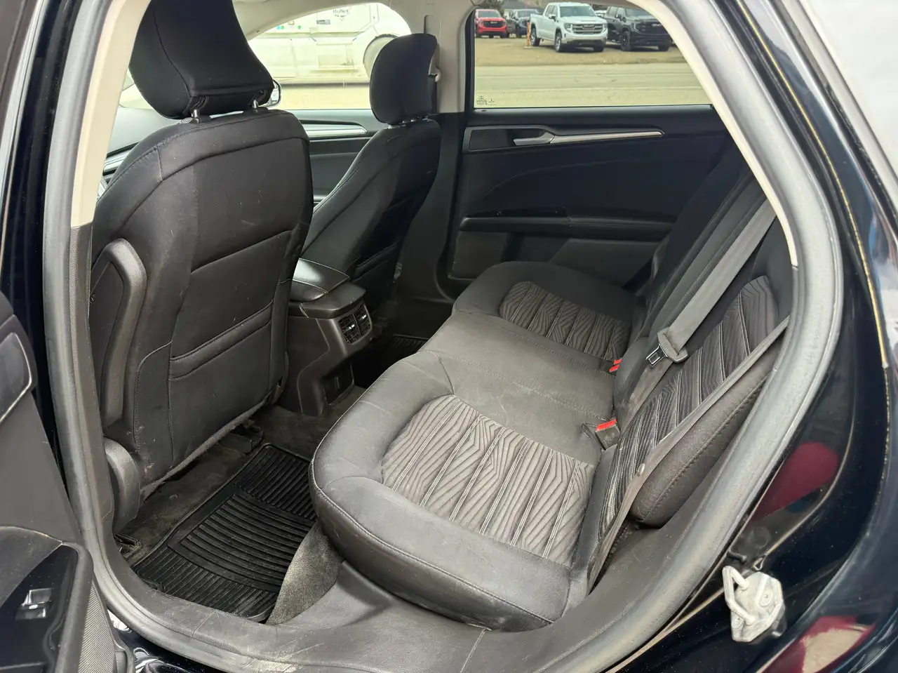 Ford Fusion photo Ford Fusion