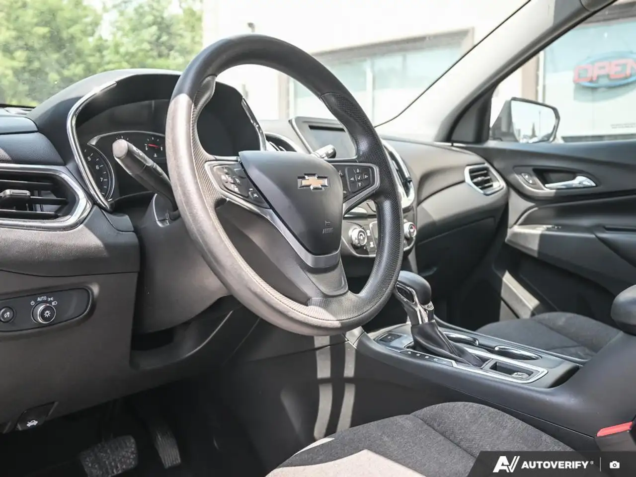 Chevrolet Equinox снимка Chevrolet Equinox