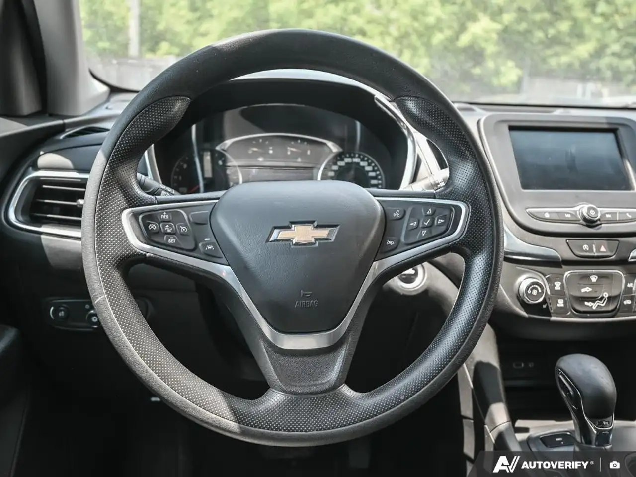 Chevrolet Equinox снимка Chevrolet Equinox