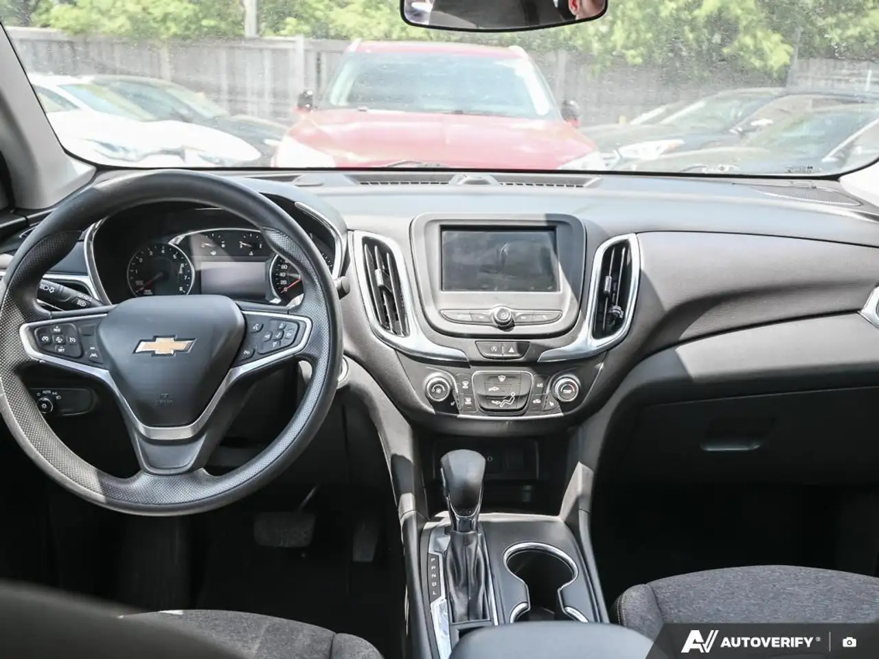 Chevrolet Equinox снимка Chevrolet Equinox