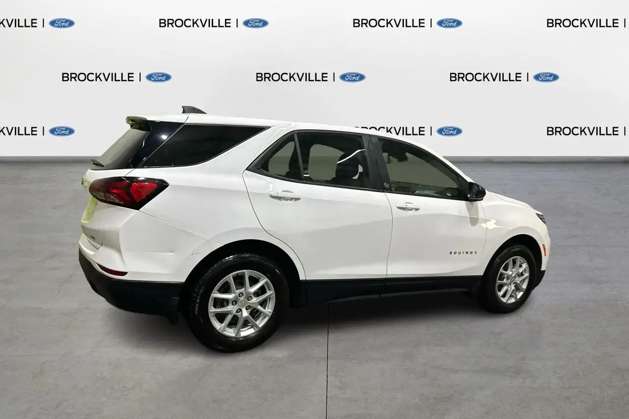 Chevrolet Equinox photo Chevrolet Equinox