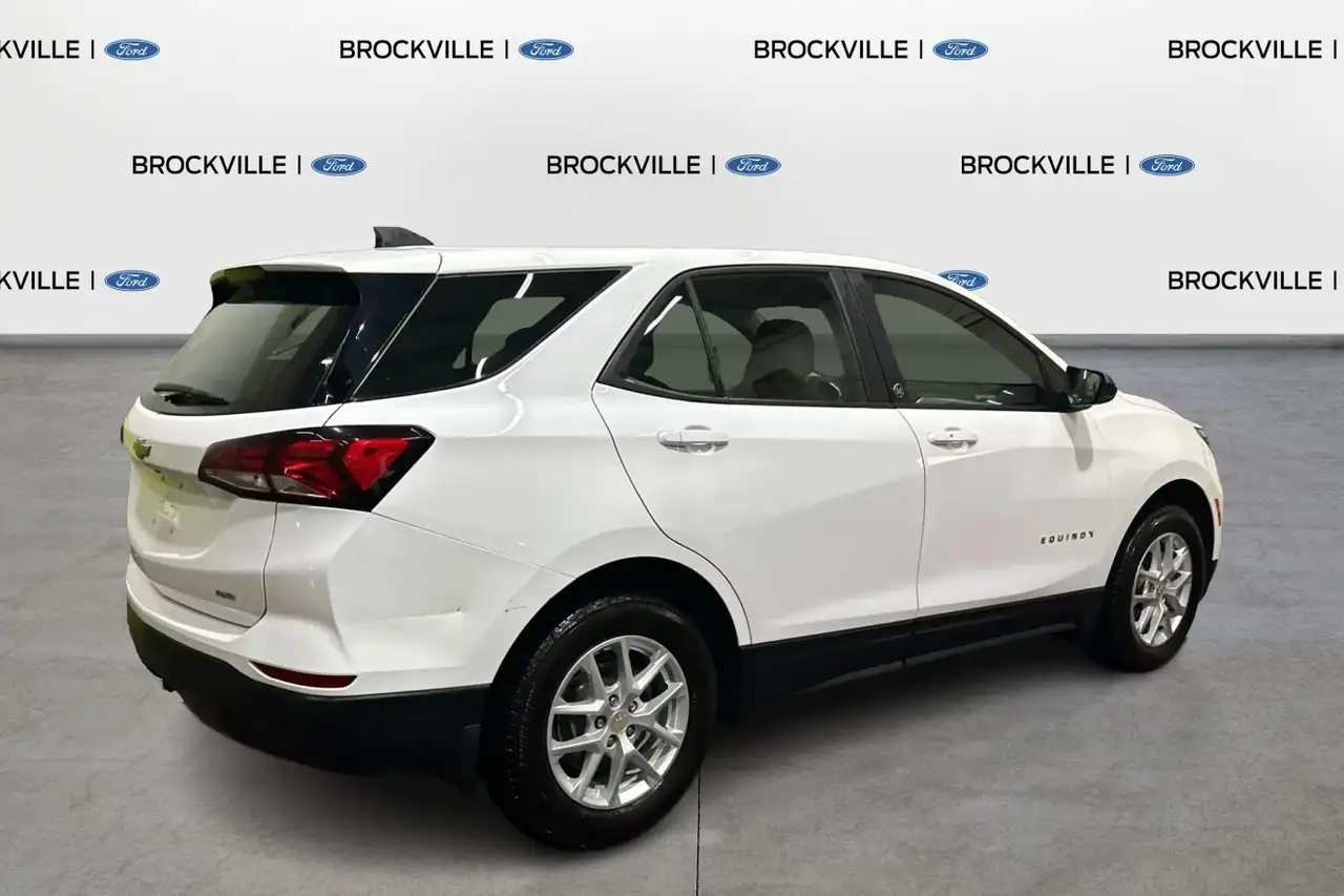 Chevrolet Equinox photo Chevrolet Equinox
