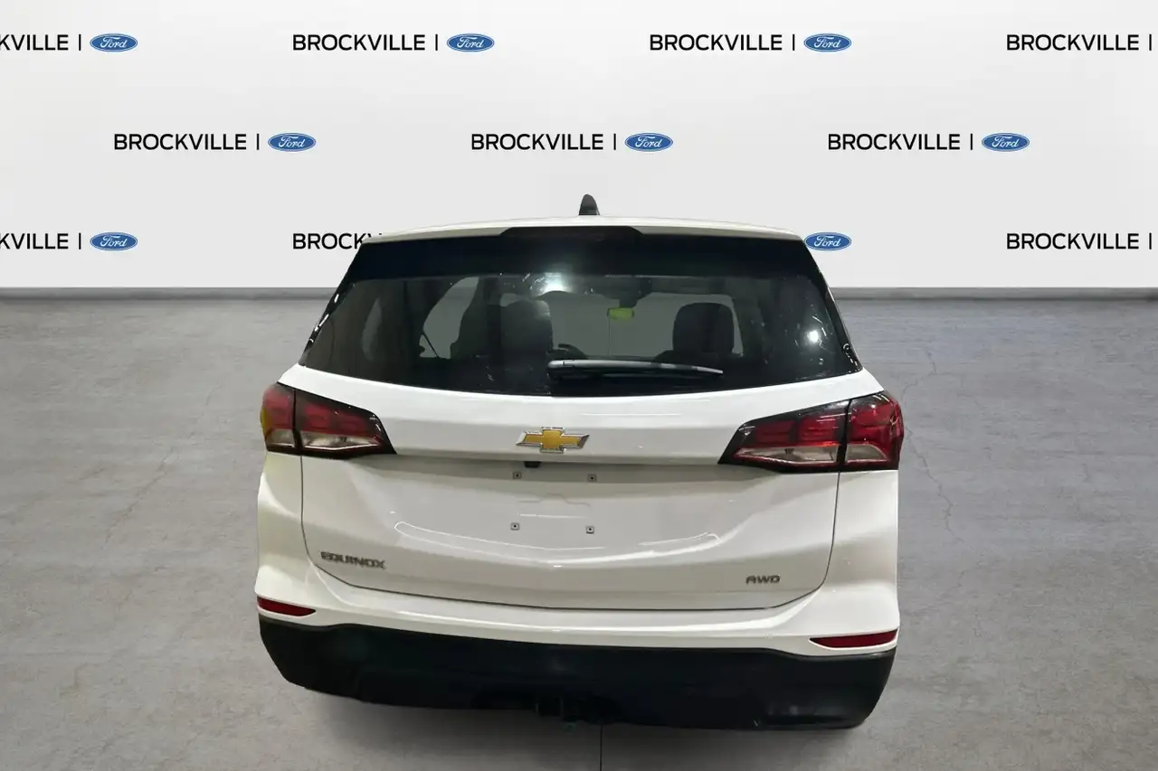Chevrolet Equinox photo Chevrolet Equinox