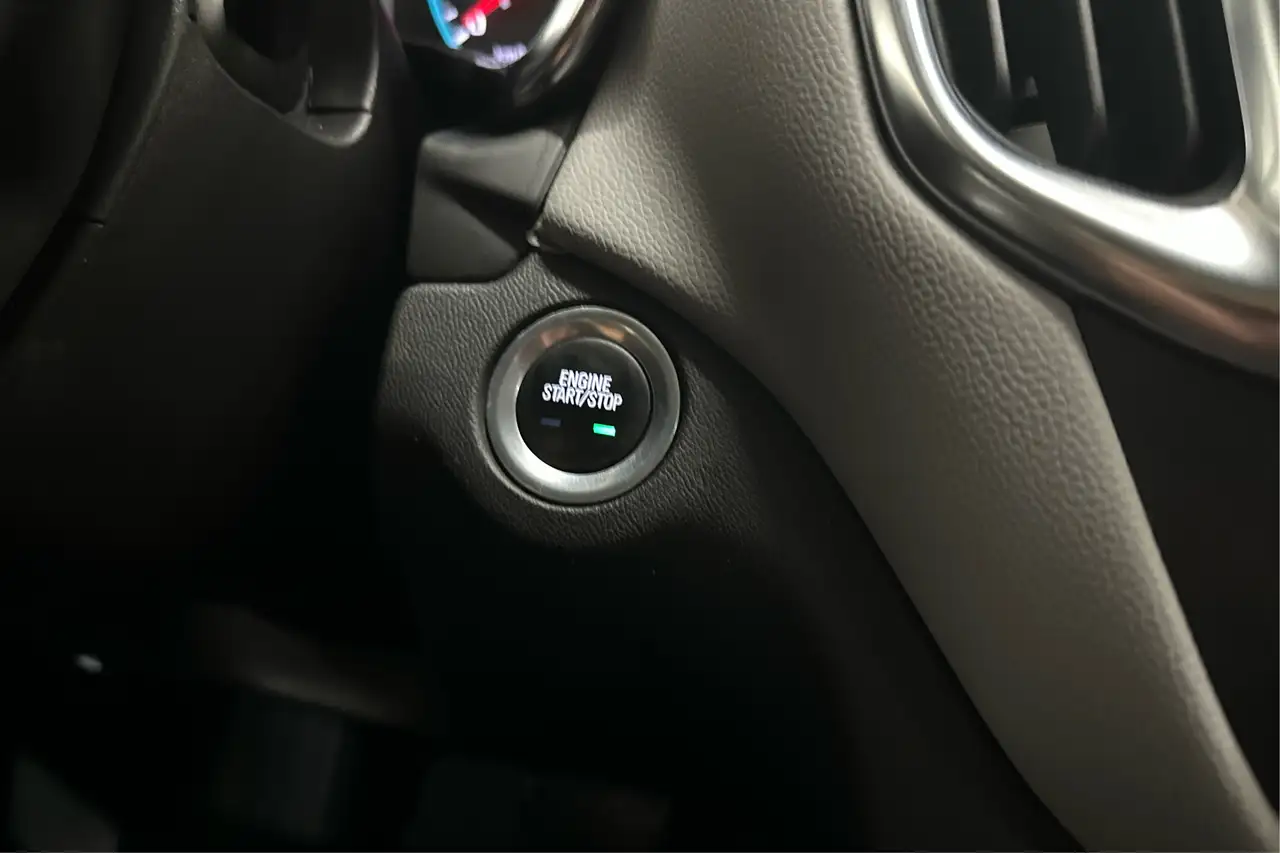 Chevrolet Equinox photo Chevrolet Equinox