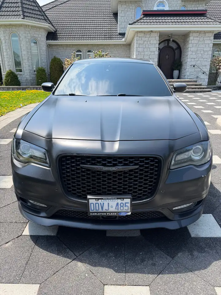 2019 Chrysler 300