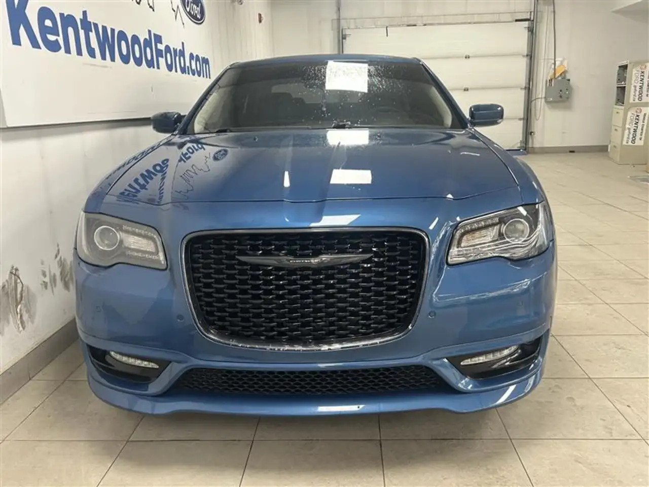 Chrysler 300 photo Chrysler 300