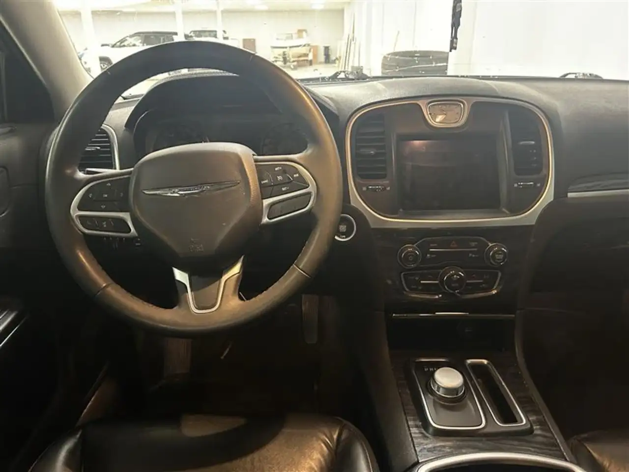 Chrysler 300 photo Chrysler 300
