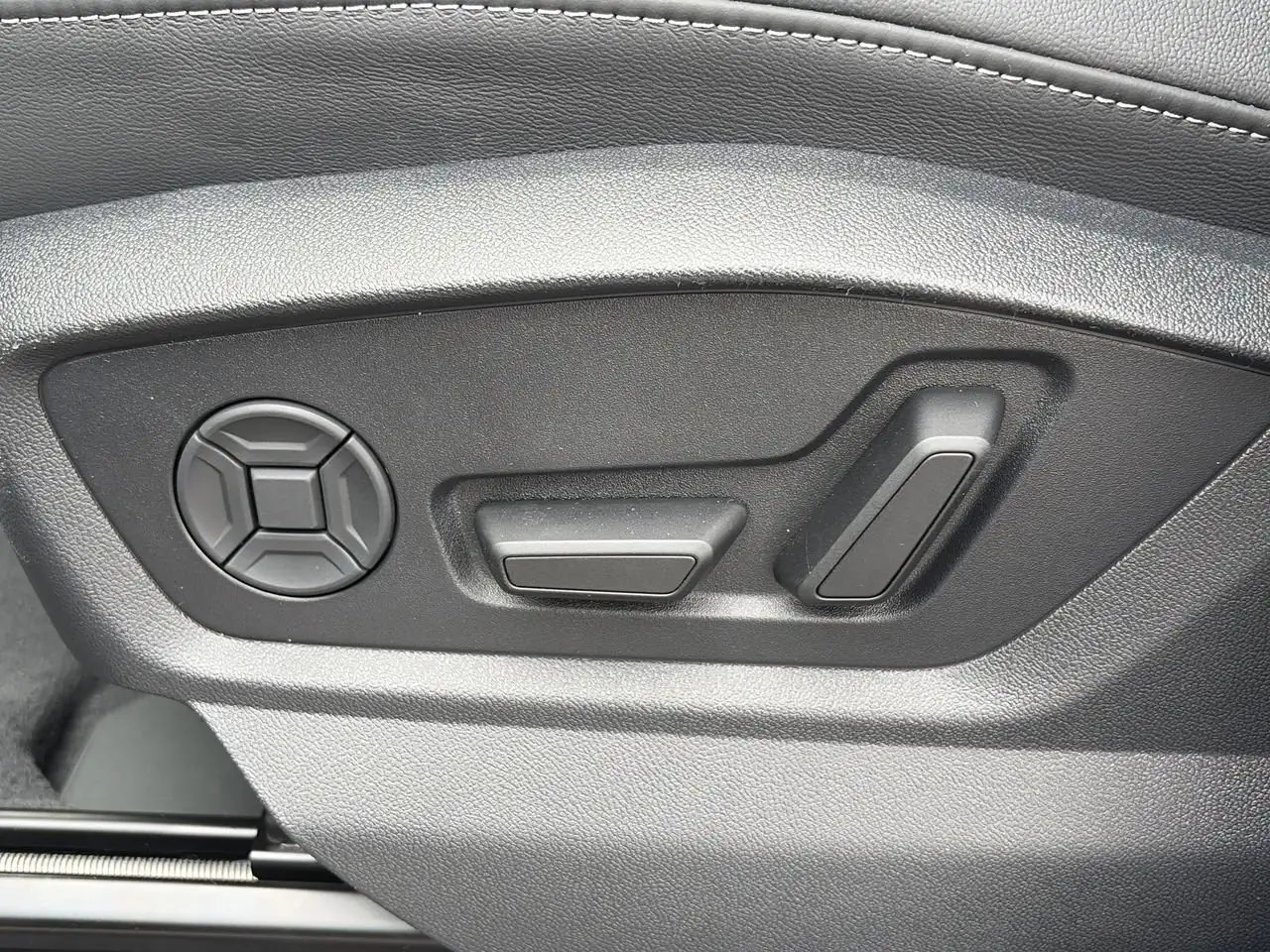 Audi Q8 fotografie Audi Q8