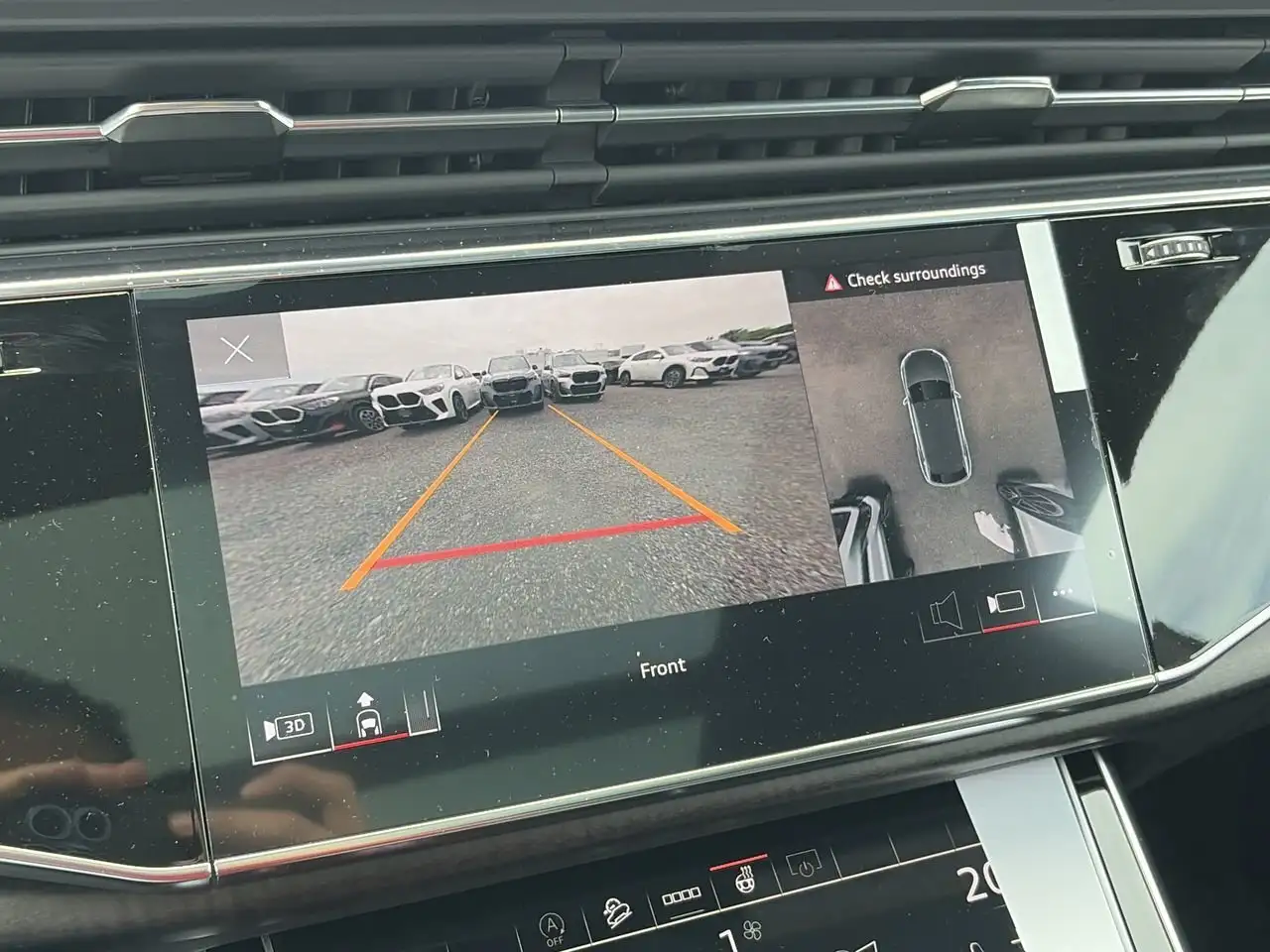 Audi Q8 fotografie Audi Q8