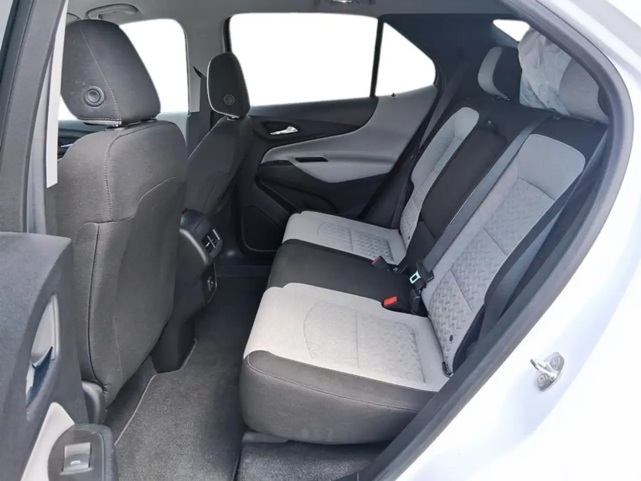 Chevrolet Equinox photo Chevrolet Equinox