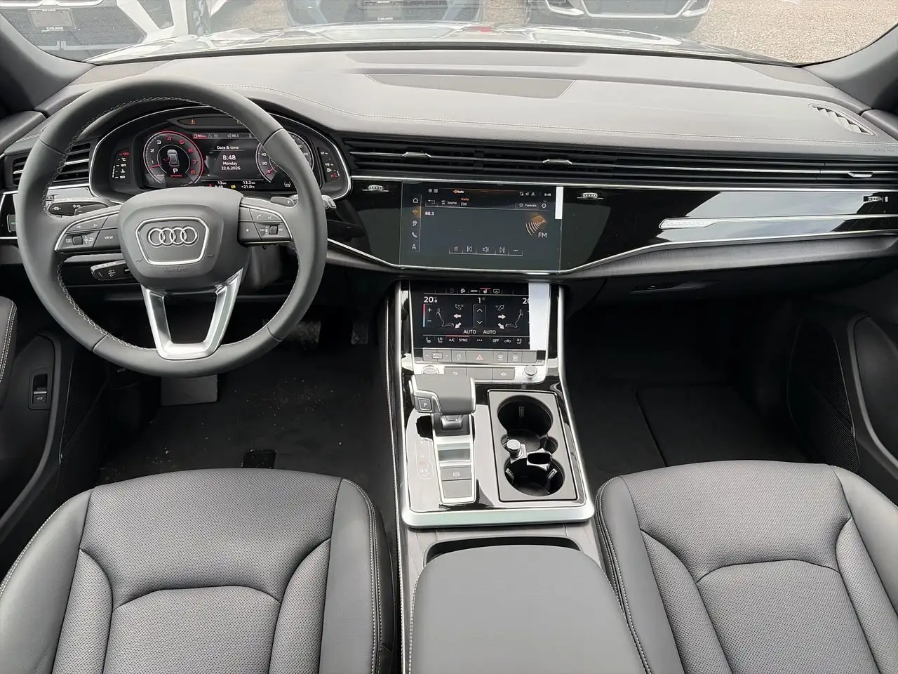 Audi Q8 fotografie Audi Q8