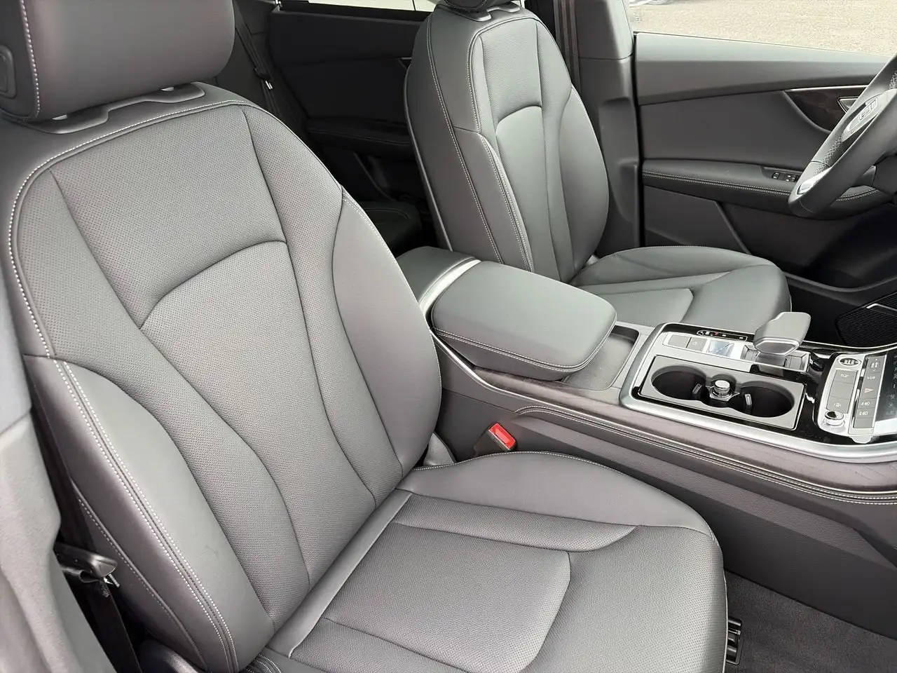 Audi Q8 fotografie Audi Q8