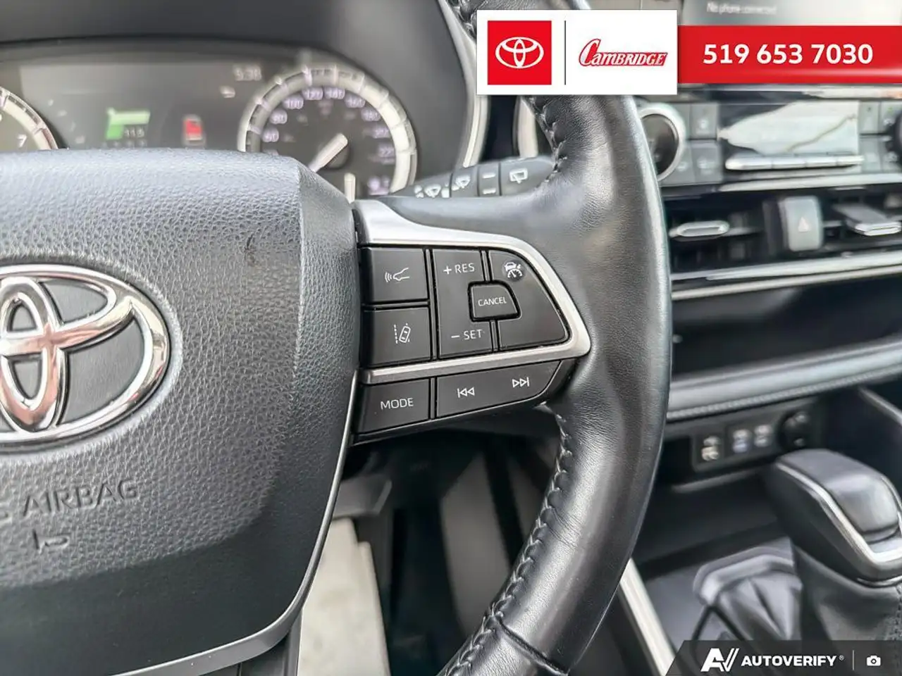 Toyota Highlander снимка Toyota Highlander