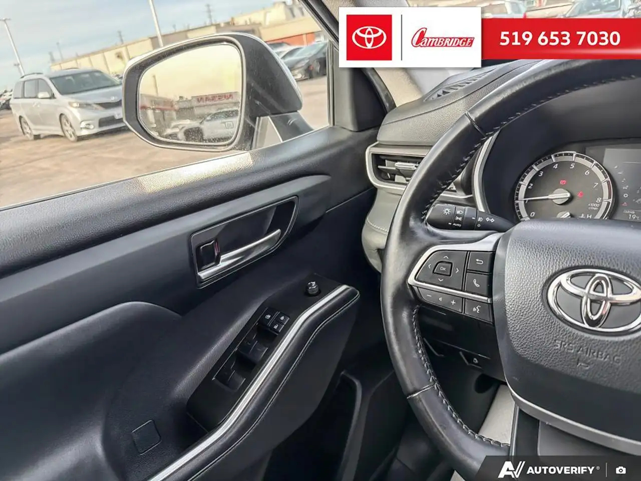 Toyota Highlander снимка Toyota Highlander