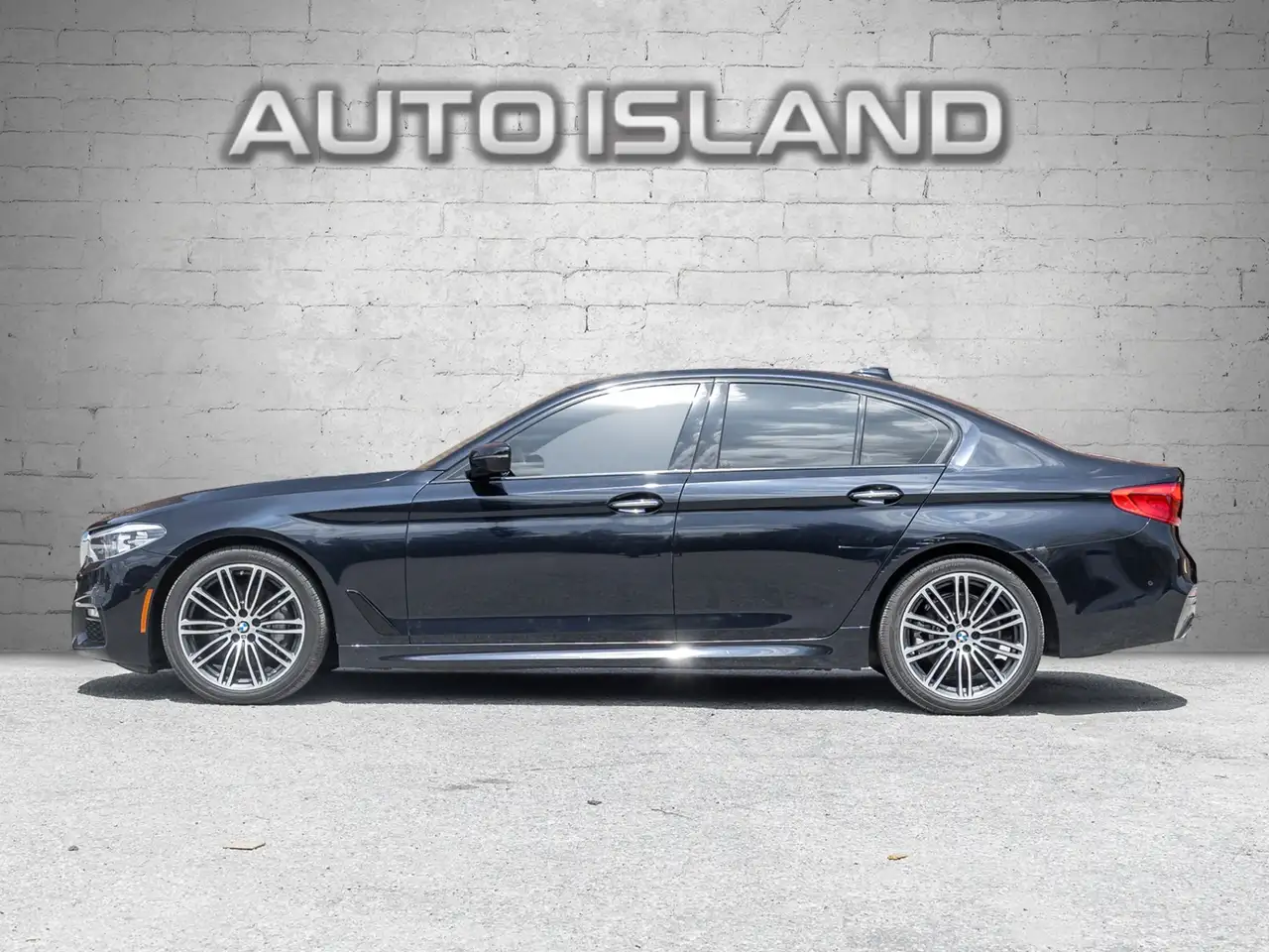 BMW 5 Series photo BMW 5 Series