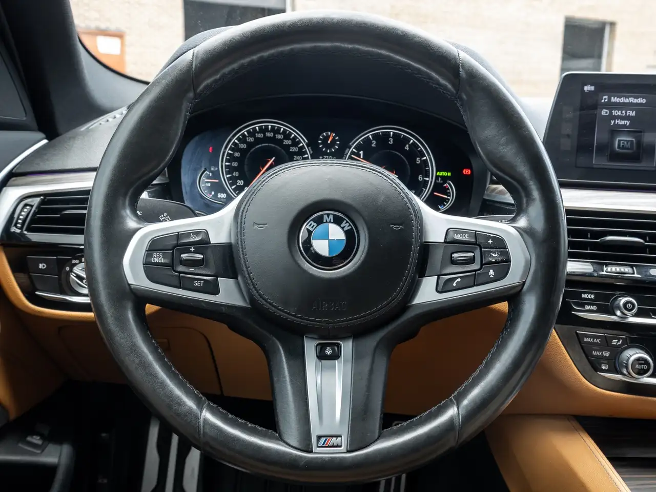 BMW 5 Series photo BMW 5 Series